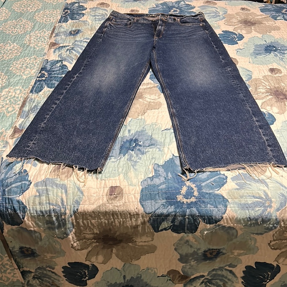 American Eagle Dreamy Drape Super High Waisted Baggy Wide Leg Jeans
